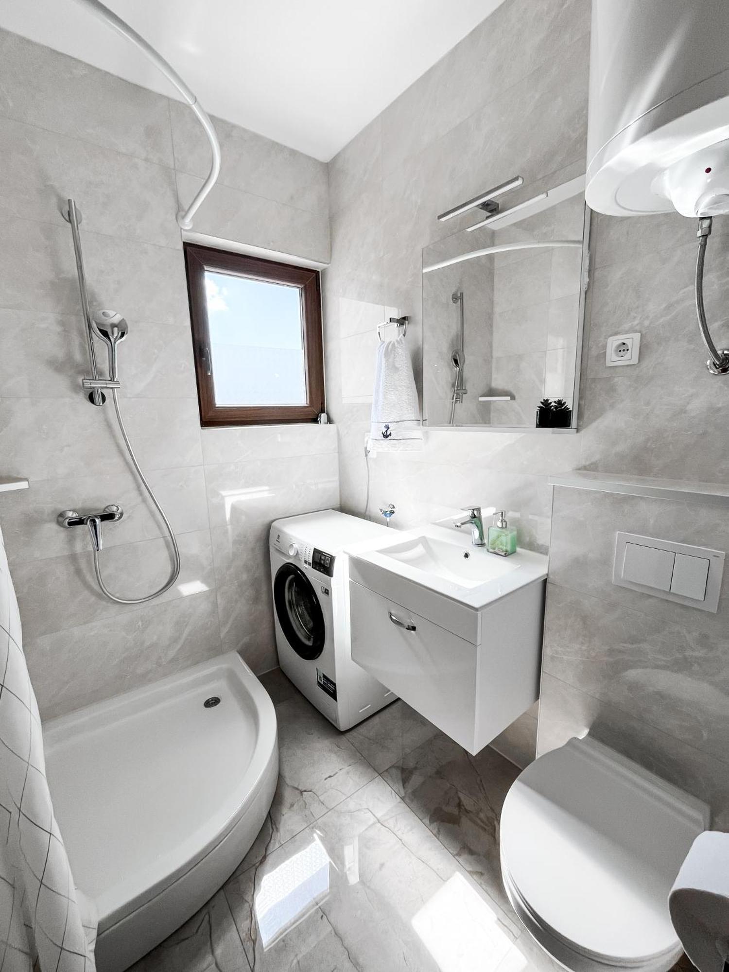 Apartments Zivko Малинска Екстериор снимка